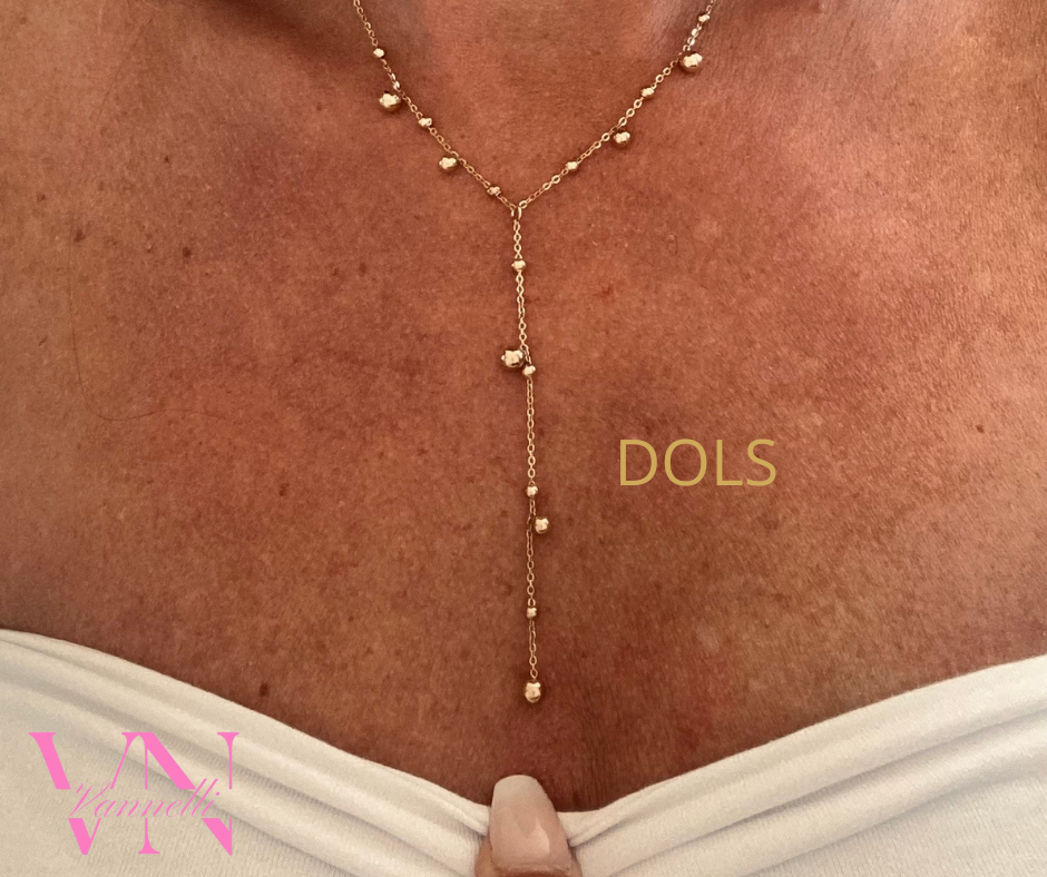 COLLIER DOLS