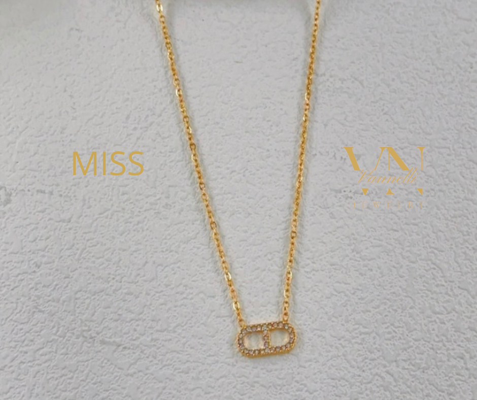 COLLIER MISS